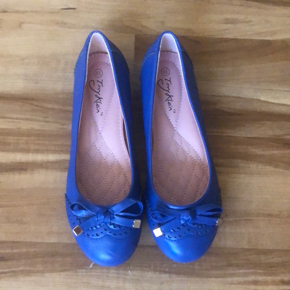 Brand new Tory Klein flats